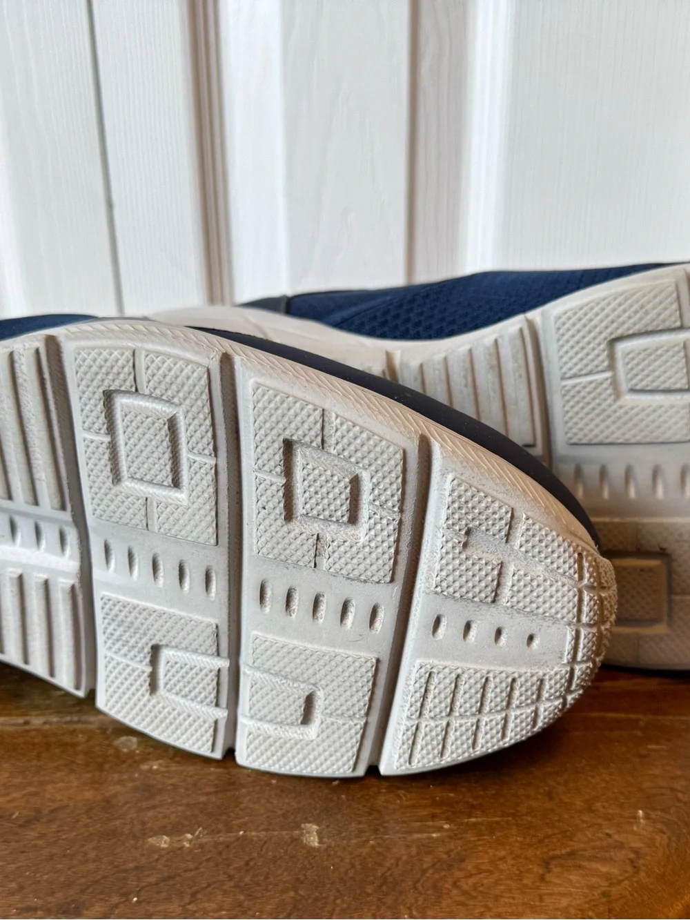 Skechers Men's Navy Slip-On Hands Free Swift Fit Sneakers